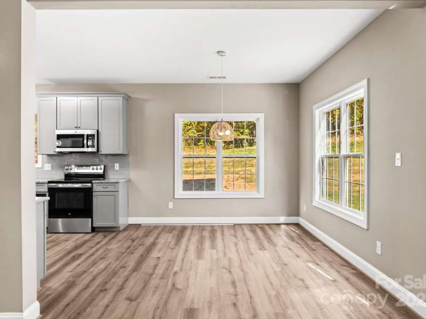 2858 Eland Drive, Winston Salem, NC 27127.  MLS# CAR4316163, YatesRealty ID 471. 