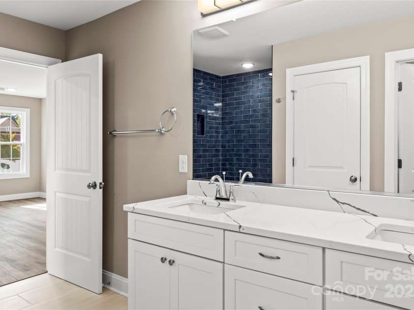 2858 Eland Drive, Winston Salem, NC 27127.  MLS# CAR4316163, YatesRealty ID 471. 