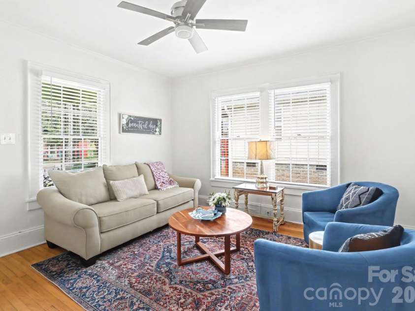 335 Torrence Street, Charlotte, NC 28204.  MLS# CAR4356149, YatesRealty ID 4710. 