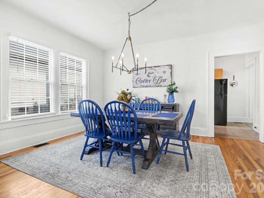 335 Torrence Street, Charlotte, NC 28204.  MLS# CAR4356149, YatesRealty ID 4710. 