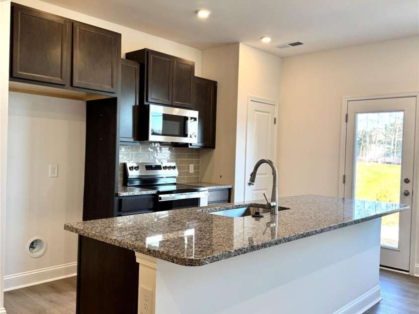 7709 Ethora Way, Charlotte, NC 28216.  MLS# CAR4326124, YatesRealty ID 4710. 