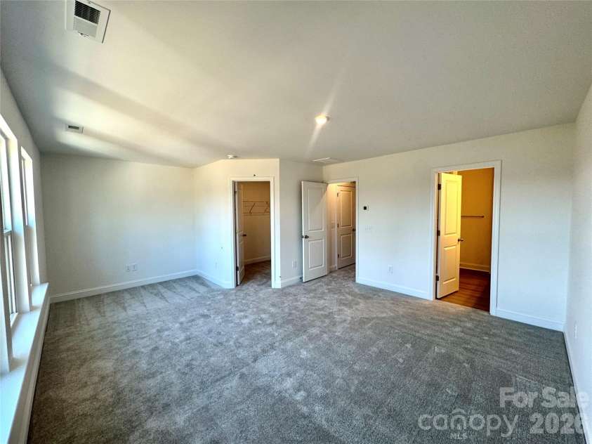 7709 Ethora Way, Charlotte, NC 28216.  MLS# CAR4326124, YatesRealty ID 4710. Owner's Suite