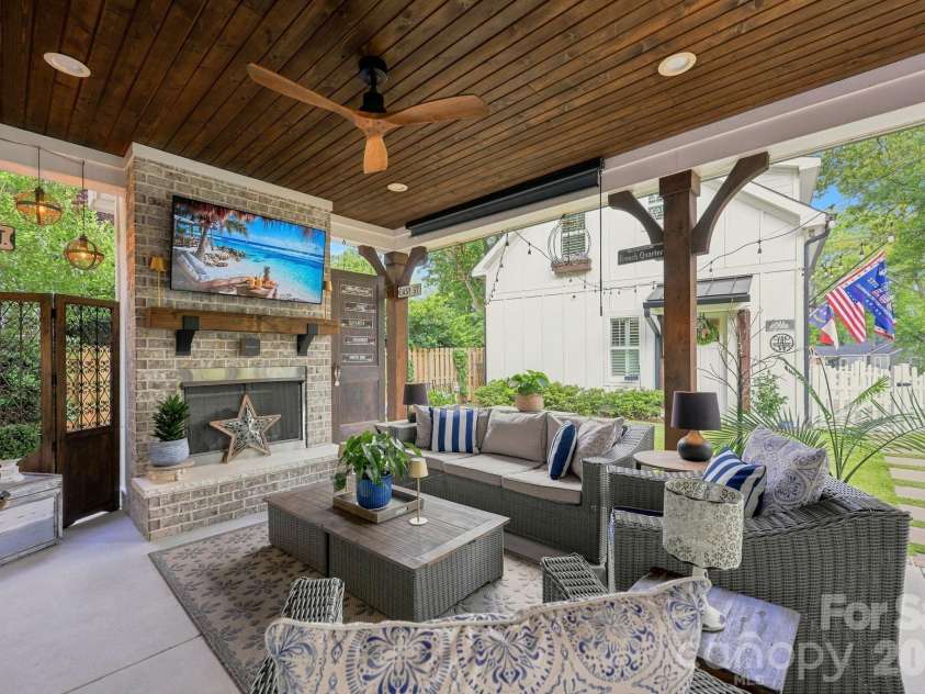 3135 Ford Road, Charlotte, NC 28205.  MLS# CAR4417962, YatesRealty ID 47100. 