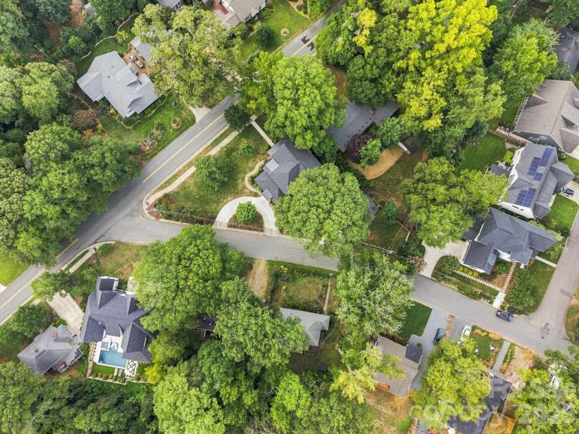 3135 Ford Road, Charlotte, NC 28205.  MLS# CAR4417962, YatesRealty ID 47100. 