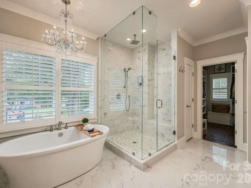3135 Ford Road, Charlotte, NC 28205.  MLS# CAR4417962, YatesRealty ID 47100. Primary bathroom
