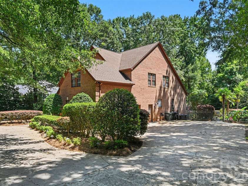 5625 Weddington Road, Concord, NC 28027.  MLS# CAR4416826, YatesRealty ID 47101. 