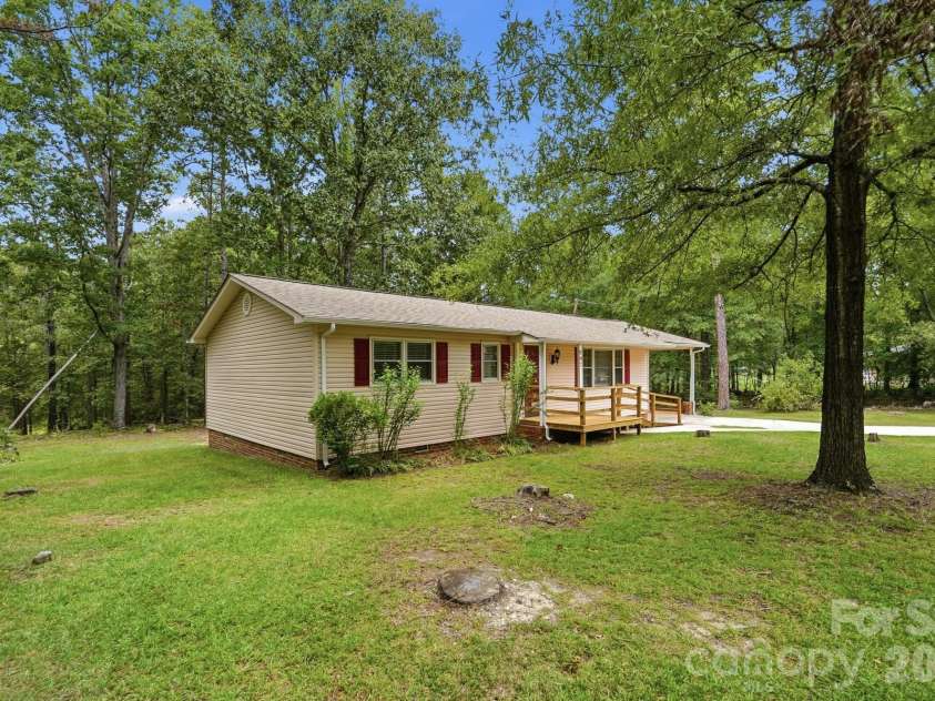 897 Community Lane, Lancaster, SC 29720.  MLS# CAR4417450, YatesRealty ID 47102. 