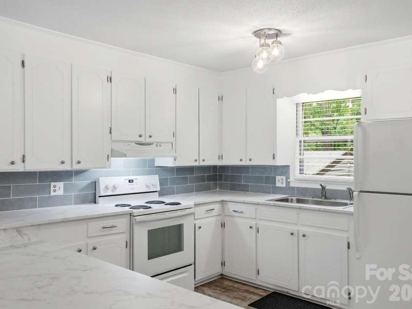897 Community Lane, Lancaster, SC 29720.  MLS# CAR4417450, YatesRealty ID 47102. 