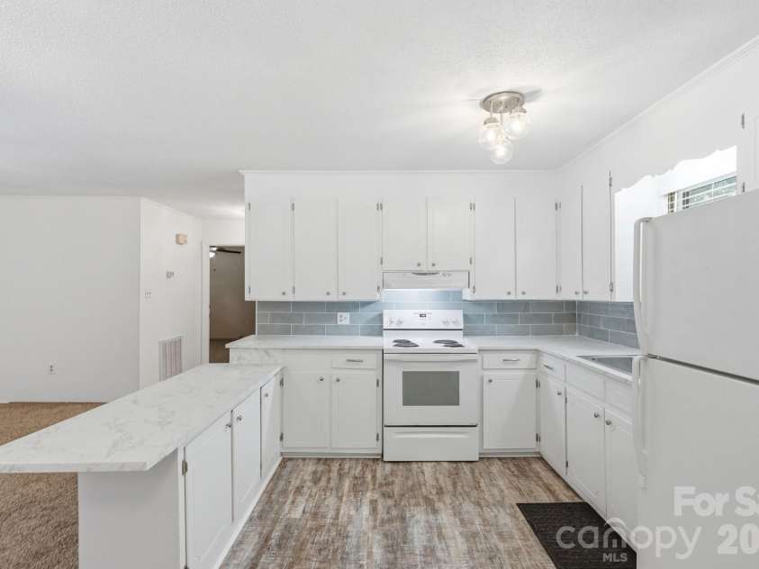 897 Community Lane, Lancaster, SC 29720.  MLS# CAR4417450, YatesRealty ID 47102. 