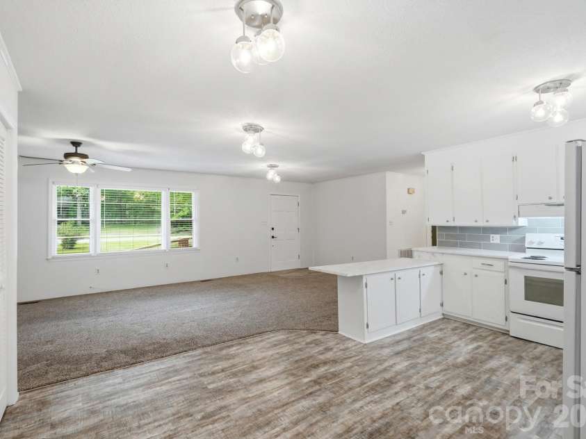 897 Community Lane, Lancaster, SC 29720.  MLS# CAR4417450, YatesRealty ID 47102. 
