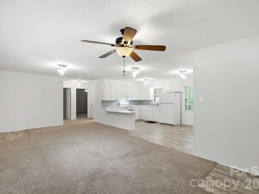 897 Community Lane, Lancaster, SC 29720.  MLS# CAR4417450, YatesRealty ID 47102. 