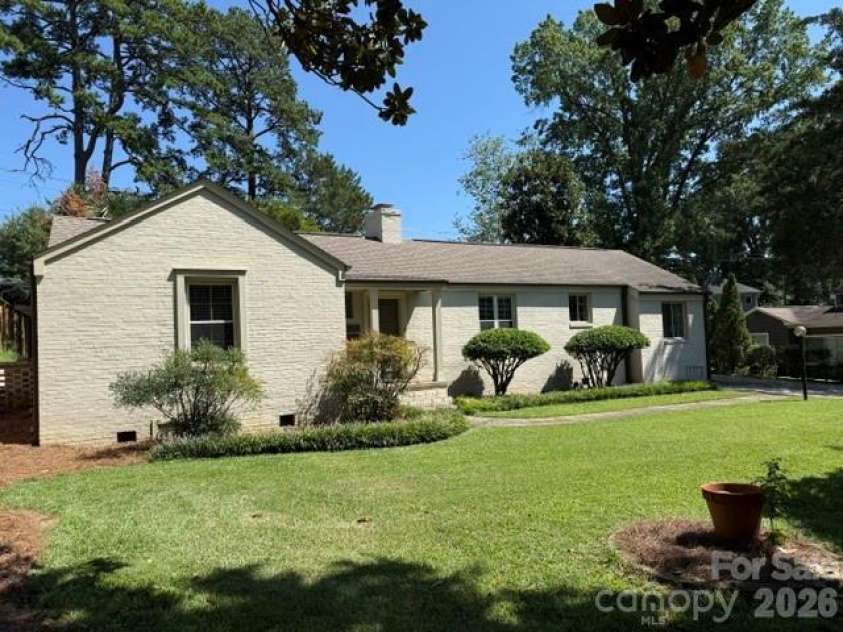 2218 Norcross Place, Charlotte, NC 28205.  MLS# CAR4417982, YatesRealty ID 47103. 