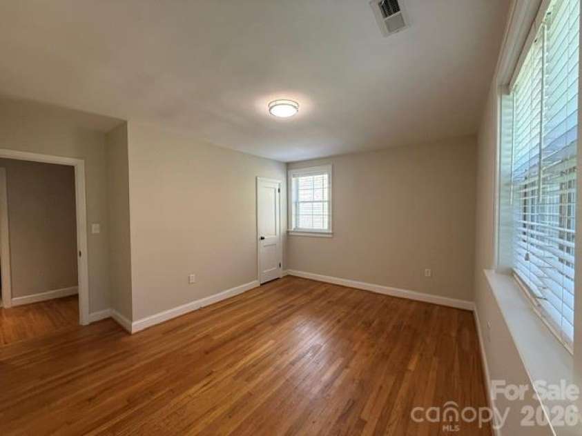 2218 Norcross Place, Charlotte, NC 28205.  MLS# CAR4417982, YatesRealty ID 47103. 