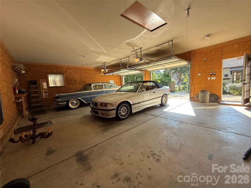 2218 Norcross Place, Charlotte, NC 28205.  MLS# CAR4417982, YatesRealty ID 47103. 
