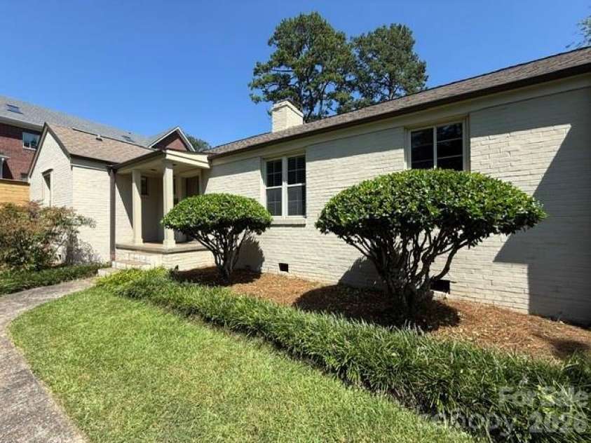 2218 Norcross Place, Charlotte, NC 28205.  MLS# CAR4417982, YatesRealty ID 47103. 