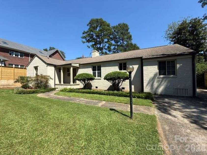 2218 Norcross Place, Charlotte, NC 28205.  MLS# CAR4417982, YatesRealty ID 47103. 