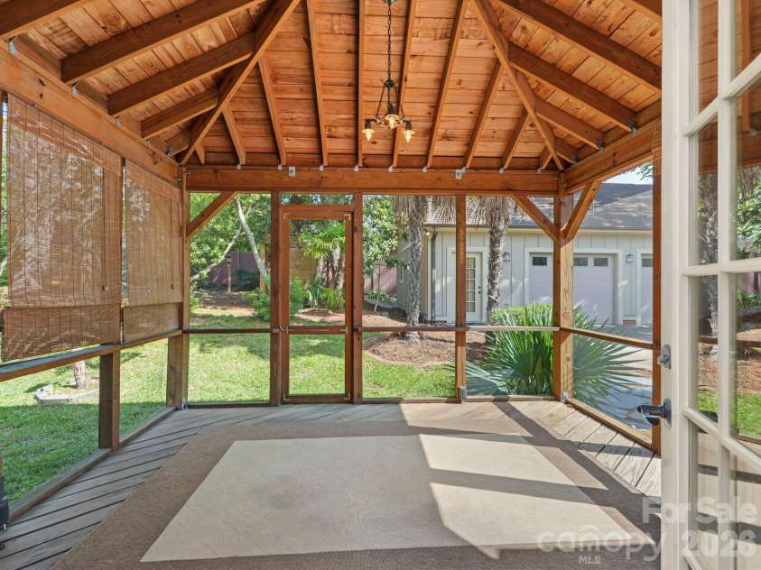 2218 Norcross Place, Charlotte, NC 28205.  MLS# CAR4417982, YatesRealty ID 47103. 
