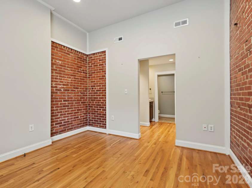 2218 Norcross Place, Charlotte, NC 28205.  MLS# CAR4417982, YatesRealty ID 47103. 