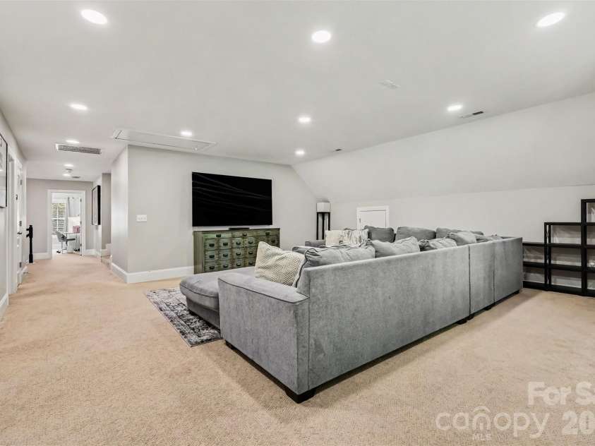 11242 Wheat Ridge Road, Charlotte, NC 28277.  MLS# CAR4416116, YatesRealty ID 47105. Bonus Room