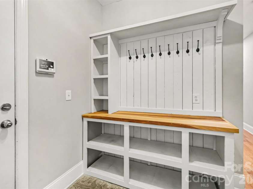 11242 Wheat Ridge Road, Charlotte, NC 28277.  MLS# CAR4416116, YatesRealty ID 47105. Mudroom/Drop Zone