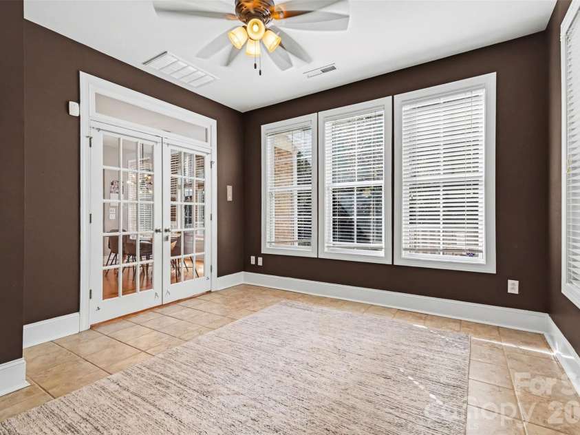 11242 Wheat Ridge Road, Charlotte, NC 28277.  MLS# CAR4416116, YatesRealty ID 47105. Sunroom