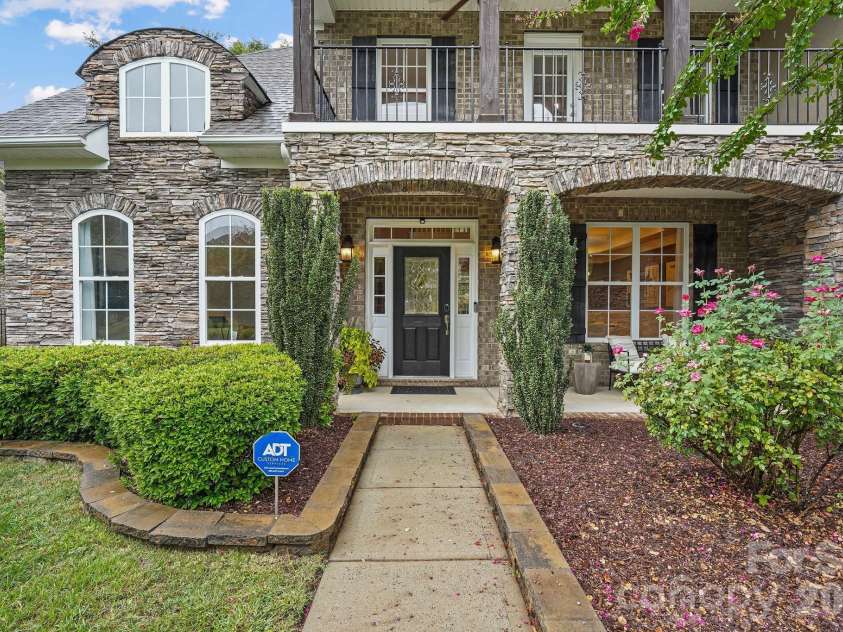 11242 Wheat Ridge Road, Charlotte, NC 28277.  MLS# CAR4428463, YatesRealty ID 47105. 