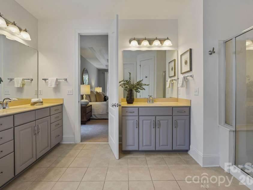 11242 Wheat Ridge Road, Charlotte, NC 28277.  MLS# CAR4428463, YatesRealty ID 47105. 
