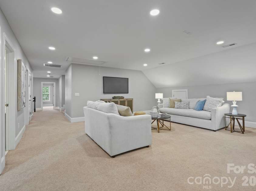 11242 Wheat Ridge Road, Charlotte, NC 28277.  MLS# CAR4428463, YatesRealty ID 47105. 