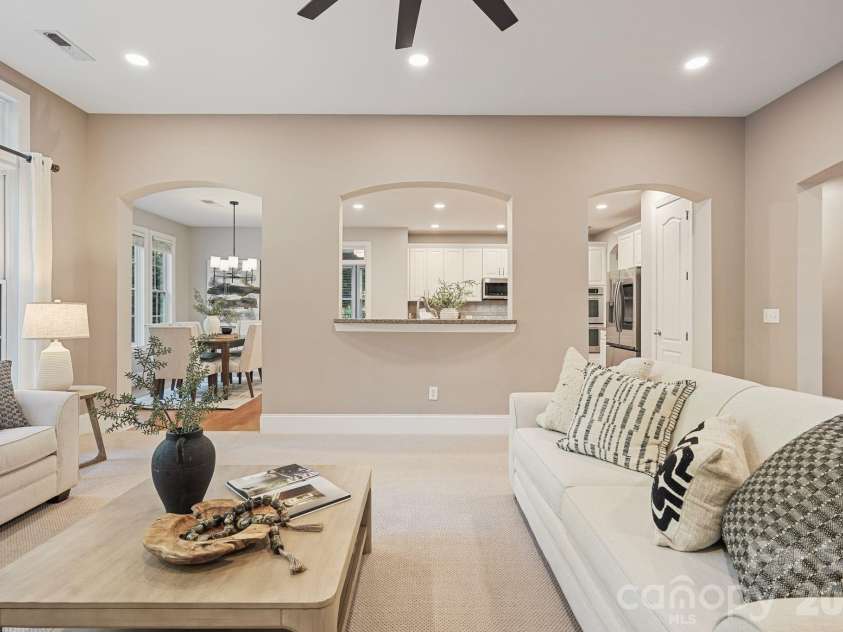 11242 Wheat Ridge Road, Charlotte, NC 28277.  MLS# CAR4428463, YatesRealty ID 47105. 