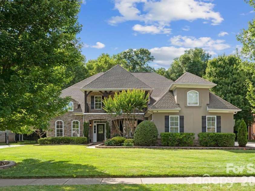 11242 Wheat Ridge Road, Charlotte, NC 28277.  MLS# CAR4428463, YatesRealty ID 47105. 