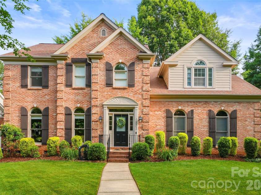 16002 Prestwoods Lane, Huntersville, NC 28078.  MLS# CAR4396744, YatesRealty ID 47106. 