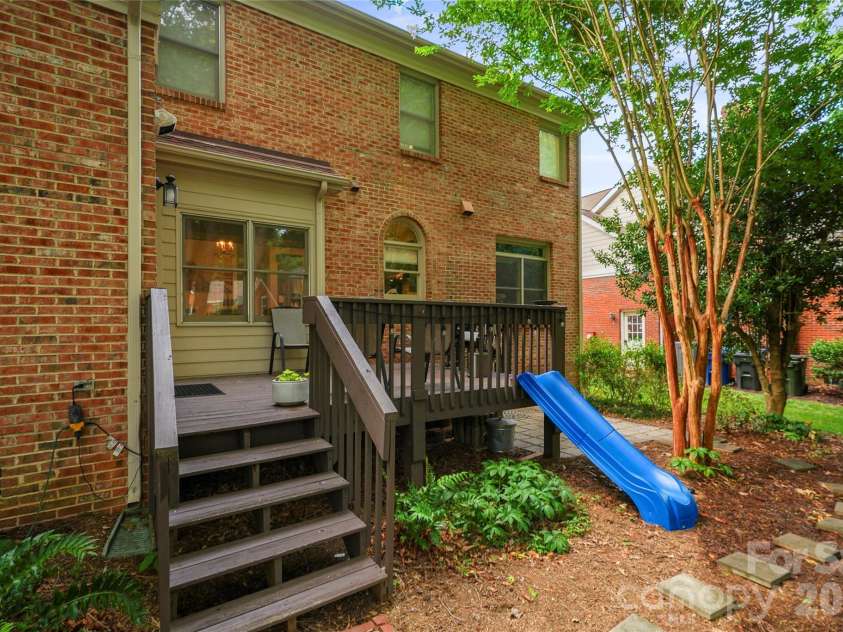 16002 Prestwoods Lane, Huntersville, NC 28078.  MLS# CAR4396744, YatesRealty ID 47106. 