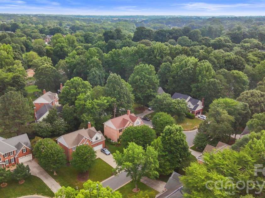 16002 Prestwoods Lane, Huntersville, NC 28078.  MLS# CAR4396744, YatesRealty ID 47106. 
