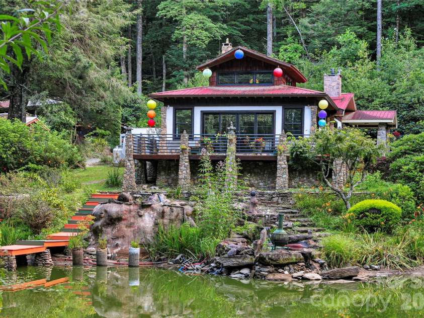 87 Old Chimney Lane, Cedar Mountain, NC 28718.  MLS# CAR4412723, YatesRealty ID 47107. 