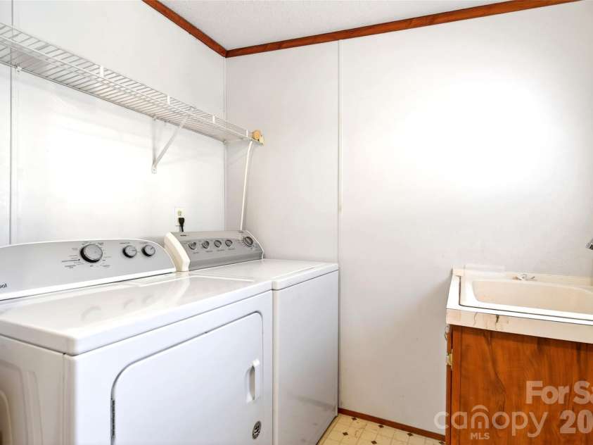 60 Buttercup Lane, Marion, NC 28752.  MLS# CAR4341232, YatesRealty ID 4711. 