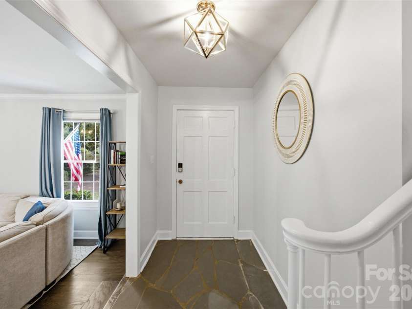 1724 Delchester Drive, Charlotte, NC 28210.  MLS# CAR4418788, YatesRealty ID 47110. 