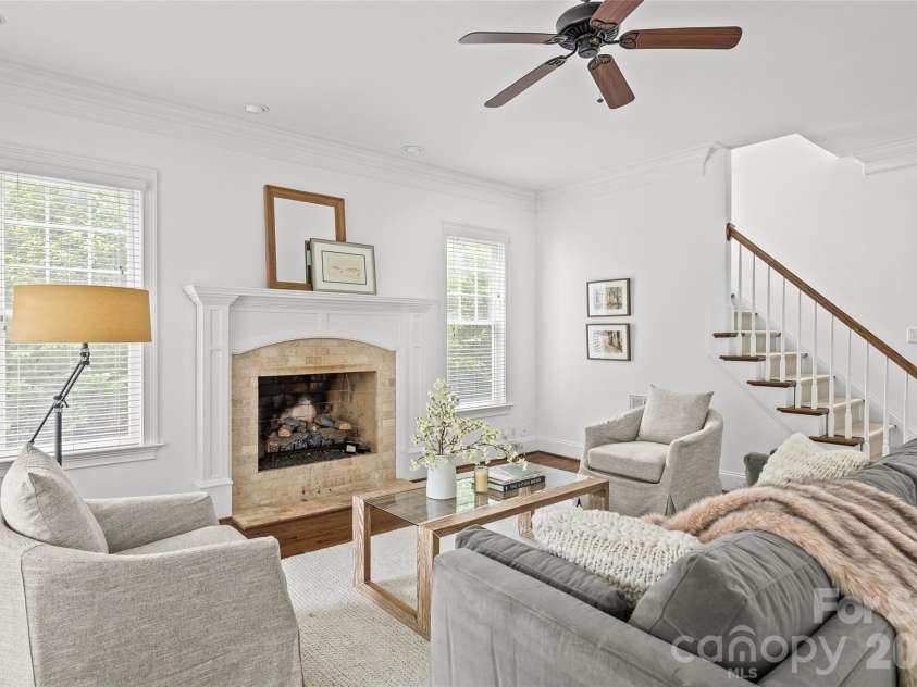 2141 Chatham Avenue, Charlotte, NC 28205.  MLS# CAR4400550, YatesRealty ID 47111. 