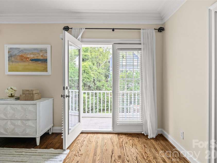 2141 Chatham Avenue, Charlotte, NC 28205.  MLS# CAR4400550, YatesRealty ID 47111. 
