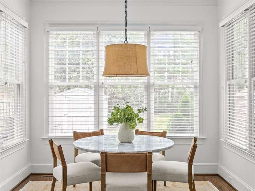 2141 Chatham Avenue, Charlotte, NC 28205.  MLS# CAR4400550, YatesRealty ID 47111. Breakfast Area