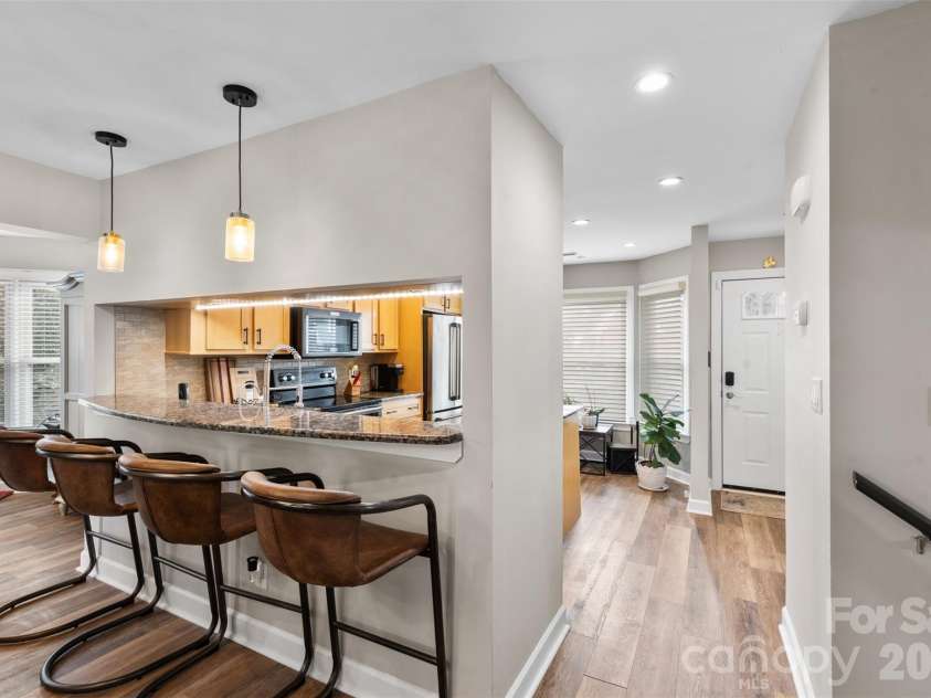 13820 Queens Harbor Road, Charlotte, NC 28278.  MLS# CAR4418333, YatesRealty ID 47112. 