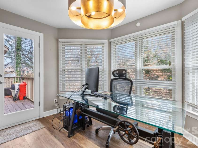 13820 Queens Harbor Road, Charlotte, NC 28278.  MLS# CAR4418333, YatesRealty ID 47112. 