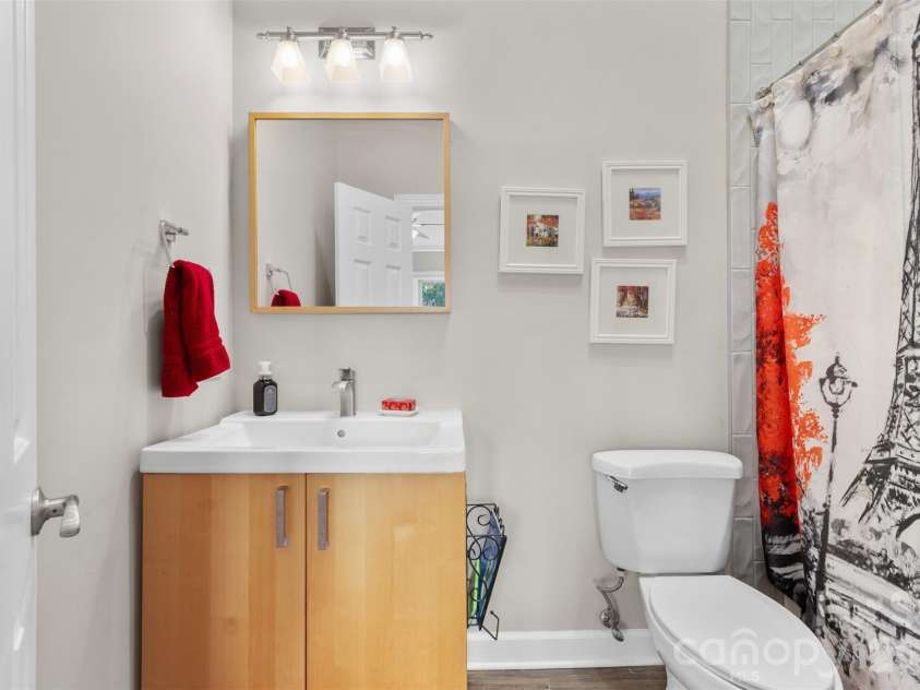13820 Queens Harbor Road, Charlotte, NC 28278.  MLS# CAR4418333, YatesRealty ID 47112. 