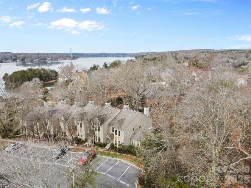 13820 Queens Harbor Road, Charlotte, NC 28278.  MLS# CAR4418333, YatesRealty ID 47112. 