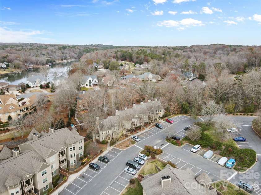13820 Queens Harbor Road, Charlotte, NC 28278.  MLS# CAR4418333, YatesRealty ID 47112. 