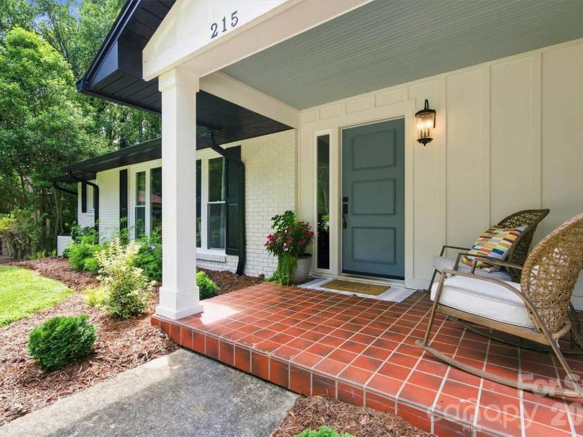 215 Pinehurst Lane, Newton, NC 28658.  MLS# CAR4418066, YatesRealty ID 47113. 