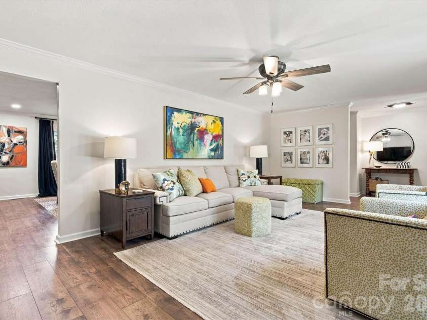 215 Pinehurst Lane, Newton, NC 28658.  MLS# CAR4418066, YatesRealty ID 47113. 