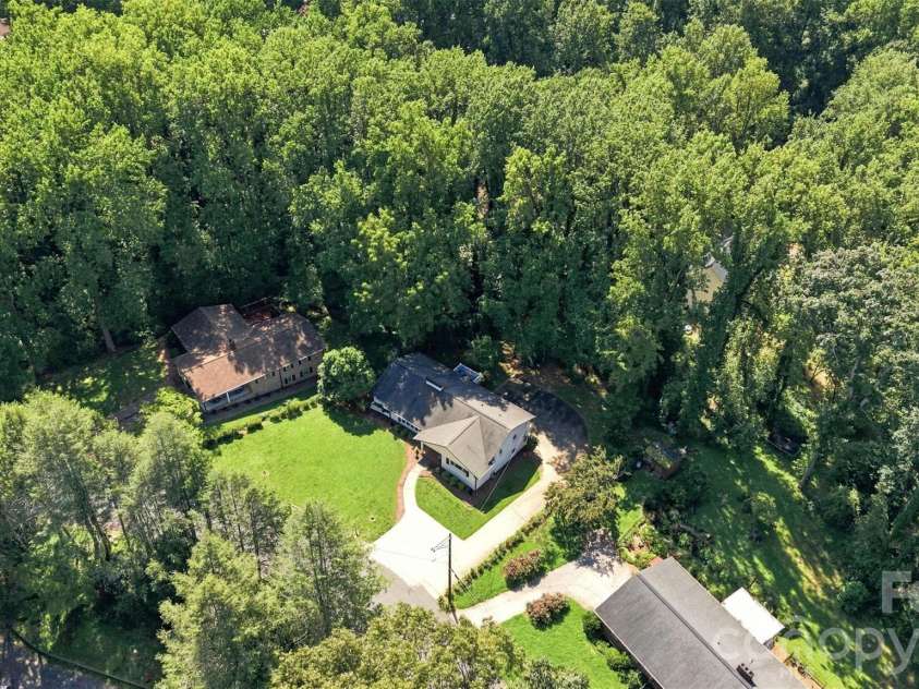 215 Pinehurst Lane, Newton, NC 28658.  MLS# CAR4418066, YatesRealty ID 47113. 