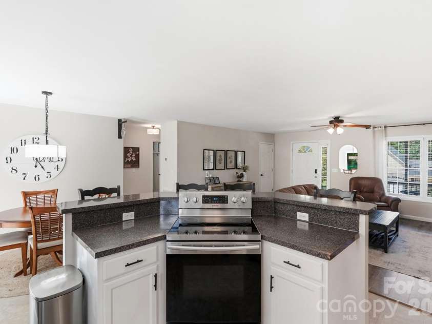 86 Fifth Street, York, SC 29745.  MLS# CAR4417220, YatesRealty ID 47117. 