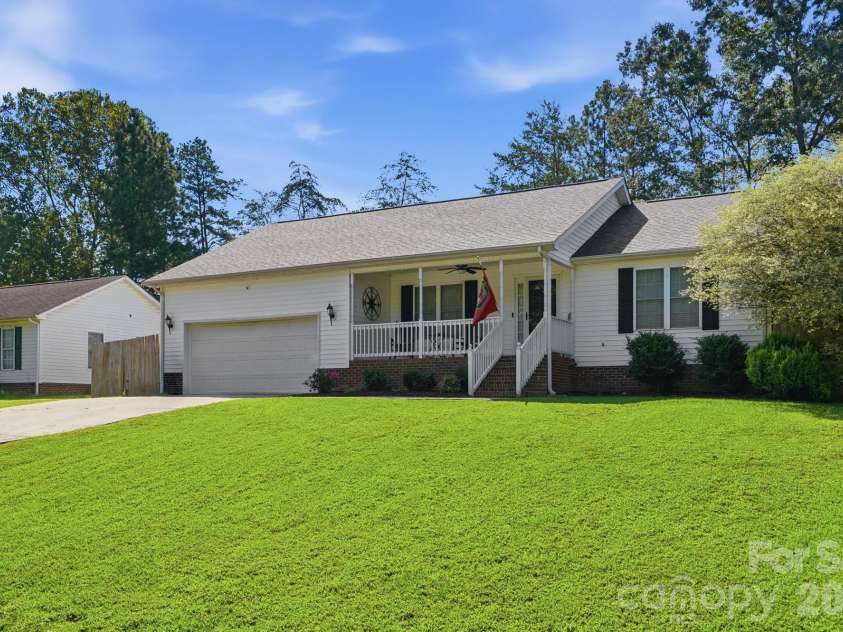 86 Fifth Street, York, SC 29745.  MLS# CAR4417220, YatesRealty ID 47117. 