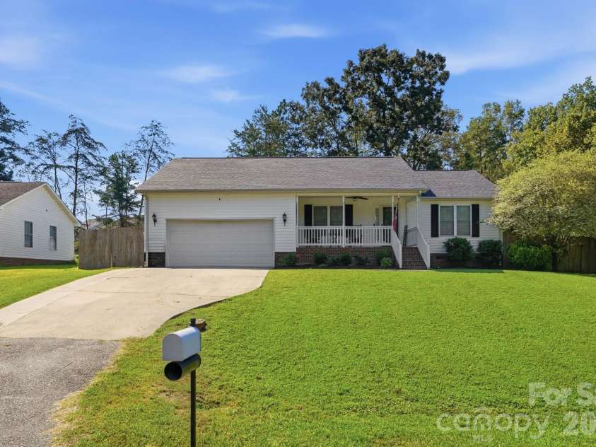 86 Fifth Street, York, SC 29745.  MLS# CAR4417220, YatesRealty ID 47117. 